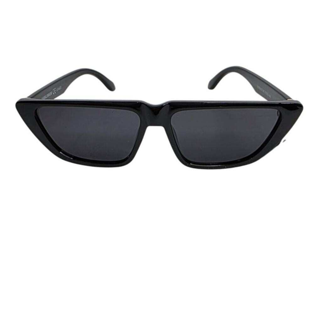 VANLINKER Trendy Polarized Black Cat Eye Sunglasses for Women Men Retro Style